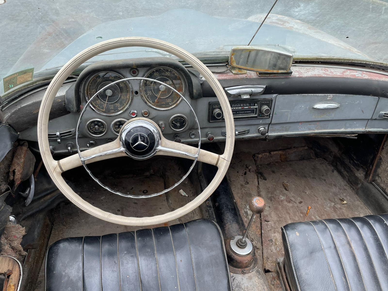 Mercedes 190sl Early 1955 Bucket seats – Retro Garage 541